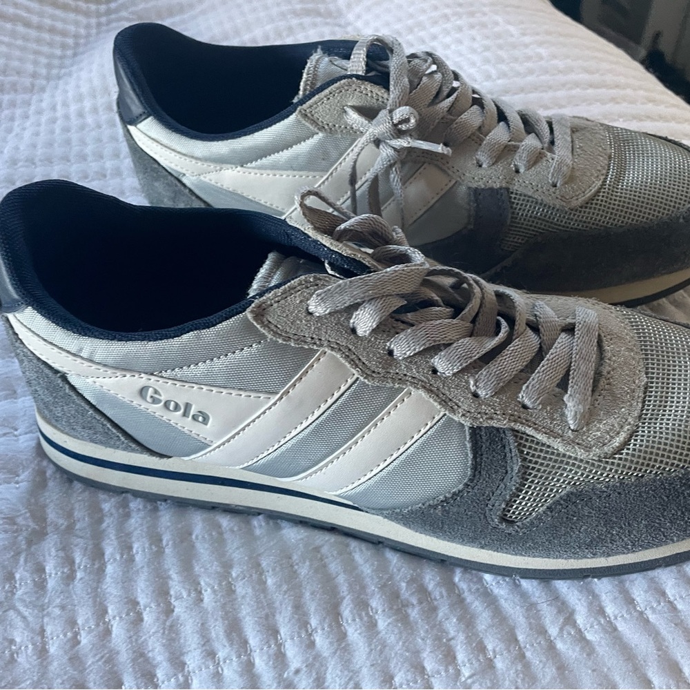 Gola Classic Men’s Sneakers. Hardly worn. Excellent condition. Size 11